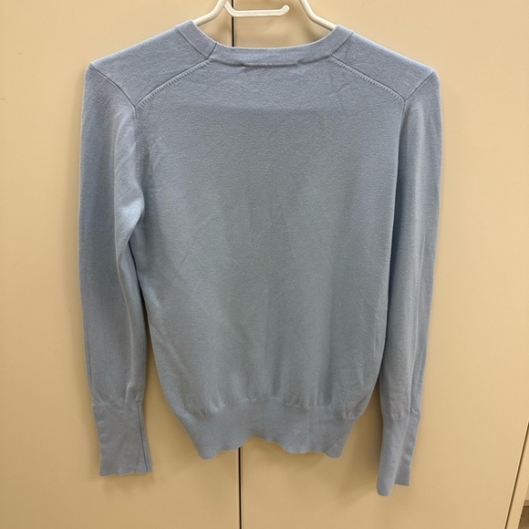 Zara spring light sweater in light blue! Gold buttons on the arms - Picture 3 of 3